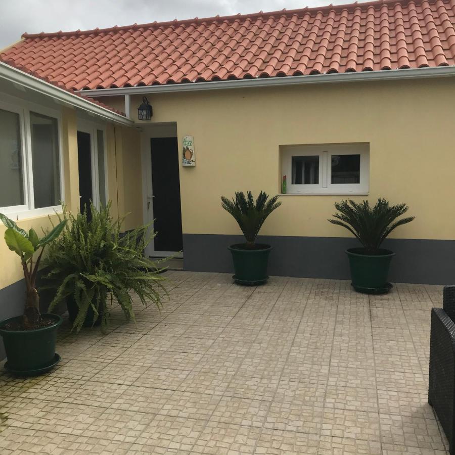Adega Do Ze Villa Lourinha  Luaran gambar